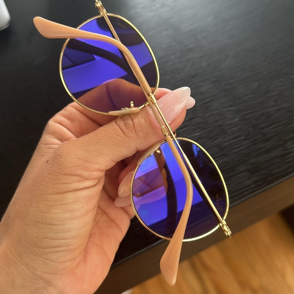 Gold and light brown Ray Bans - Picture 2 of 2